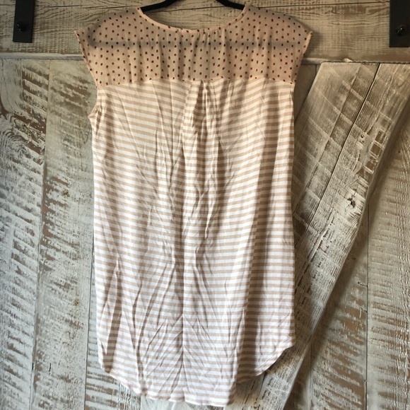 Little Yellow Button Blouse - Picture 2 of 4